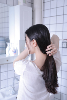 亚洲一区二区三区尿失禁